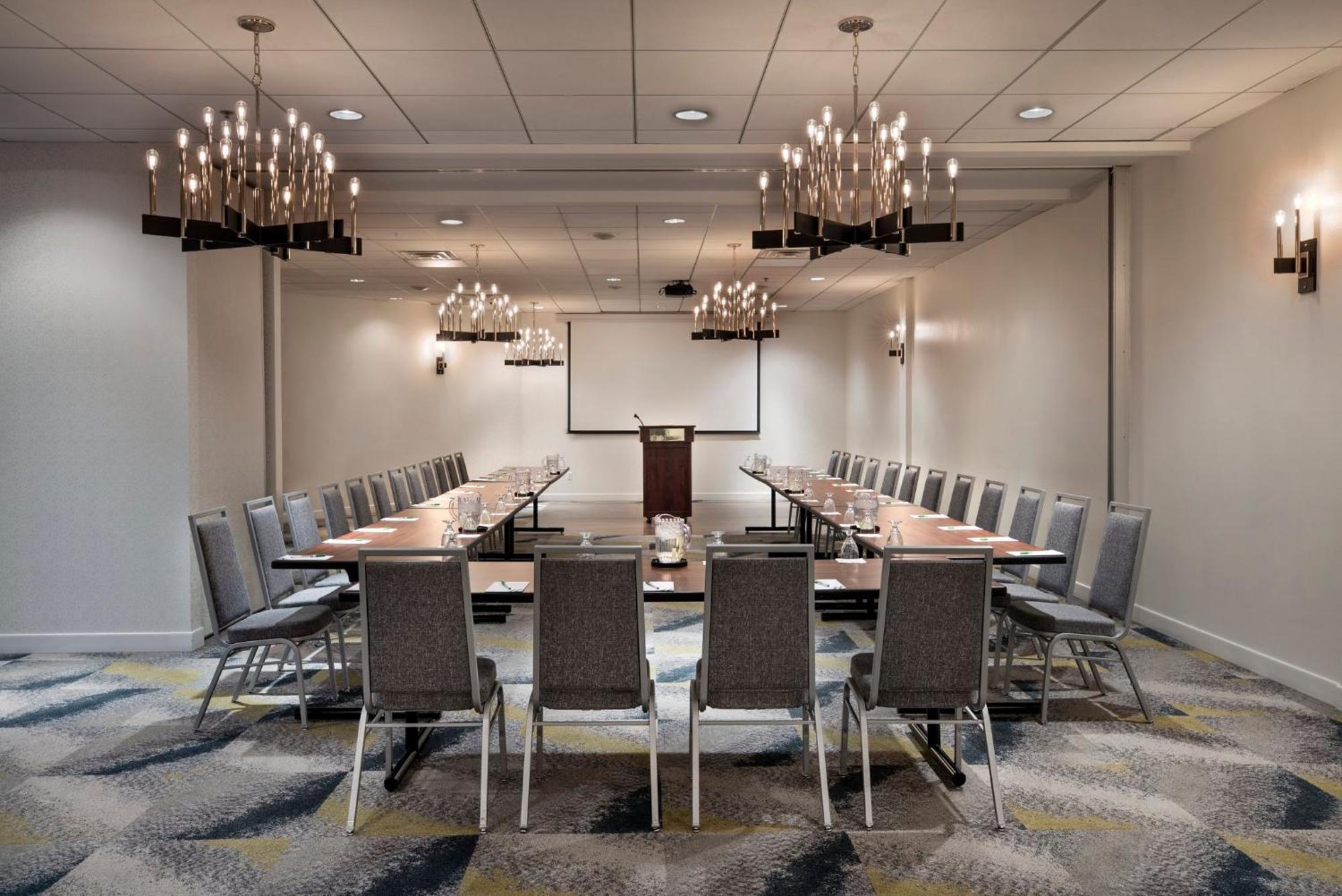 Holiday Inn Montreal Longueuil By Ihg Экстерьер фото