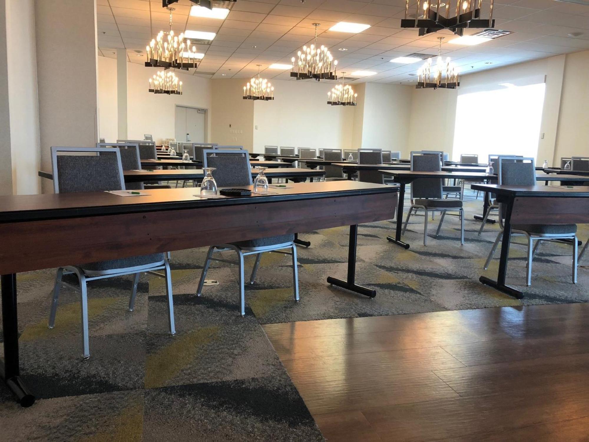 Holiday Inn Montreal Longueuil By Ihg Экстерьер фото